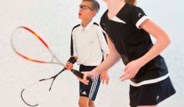 Genåbning af squash for børn og unge under 18